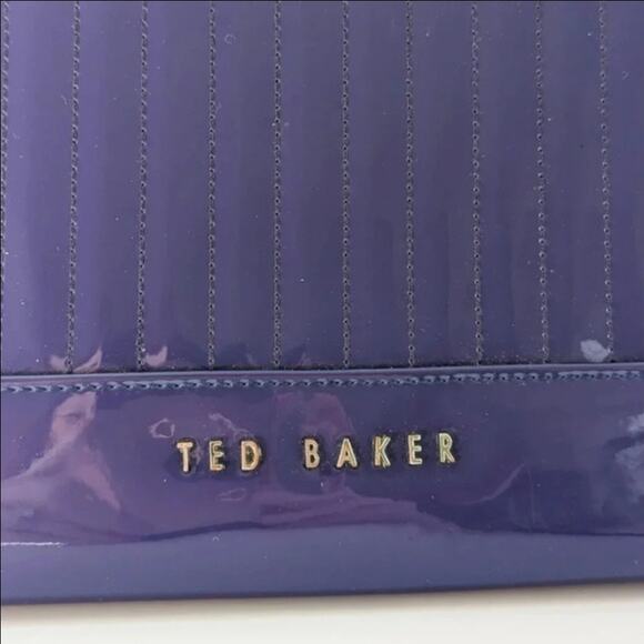 Ted Baker Quilted Patent Leather iPad Tablet Case Portfolio Purple Glossy - Picture 3 of 9
